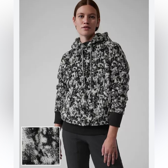 Athleta Tops - NWT Athleta Glacier Black Tugga Sherpa Jacquard Hoodie Top Size XXS